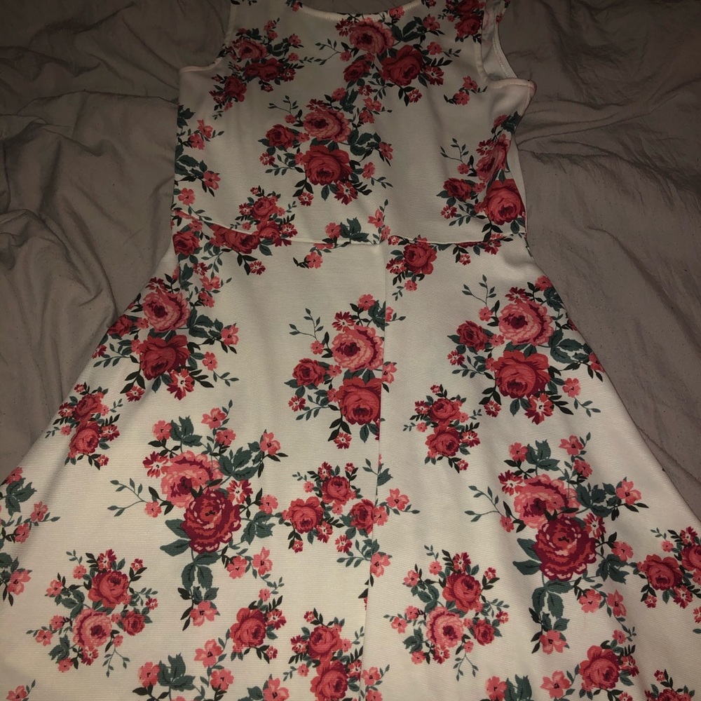 White rose dress